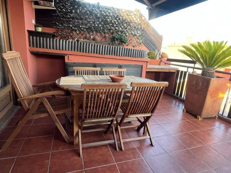 Apartament Atico Luminoso Centrico Y Comodo Figueres  Zewnętrze zdjęcie